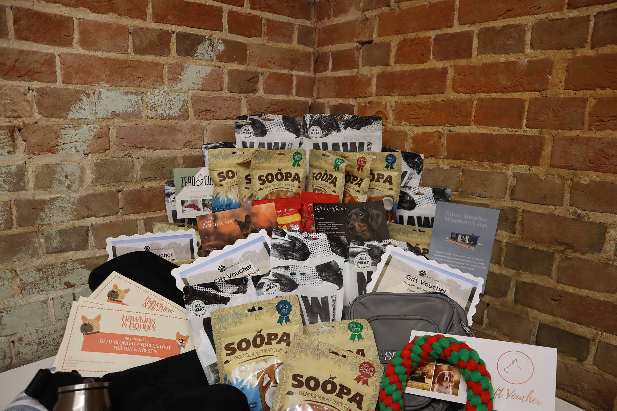 The Paw Paddock Charity Christmas Raffle🎁